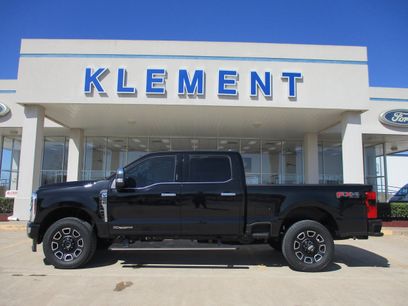 New 2024 Ford F250 Platinum w/ FX4 Off-Road Package