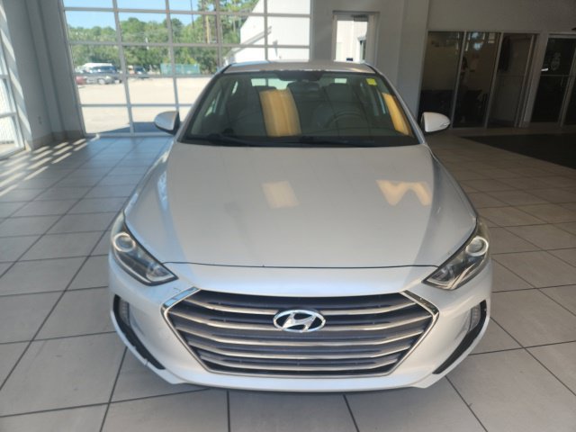 Used 2017 Hyundai Elantra Limited FWD image 2