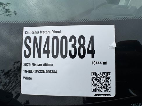 Used 2025 Nissan Altima 2.5 SV FWD image 17