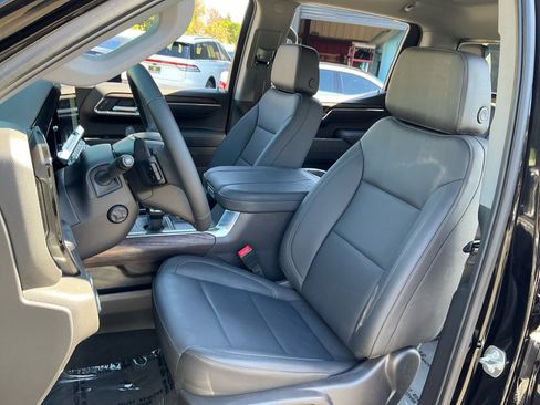 Used 2025 GMC Sierra 1500 SLT w/ SLT Premium Plus Package image 18