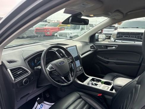 Used 2024 Ford Edge SEL image 10