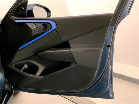 Certified 2025 BMW X3 xDrive30i w/ Premium Package image 25