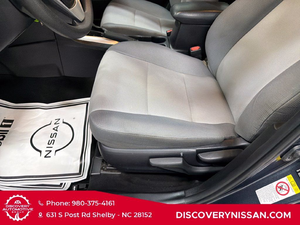 Used 2019 Toyota Corolla L FWD image 12