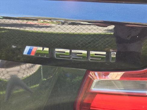 Used 2015 BMW M235i Coupe image 8