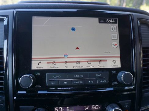 Used 2021 Nissan Titan PRO-4X w/ Pro-4x Convenience Package AWD/4WD image 10
