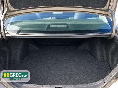 Used 2019 Toyota Corolla LE FWD image 18