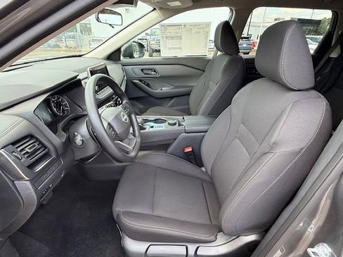 New 2026 Nissan Rogue S image 11