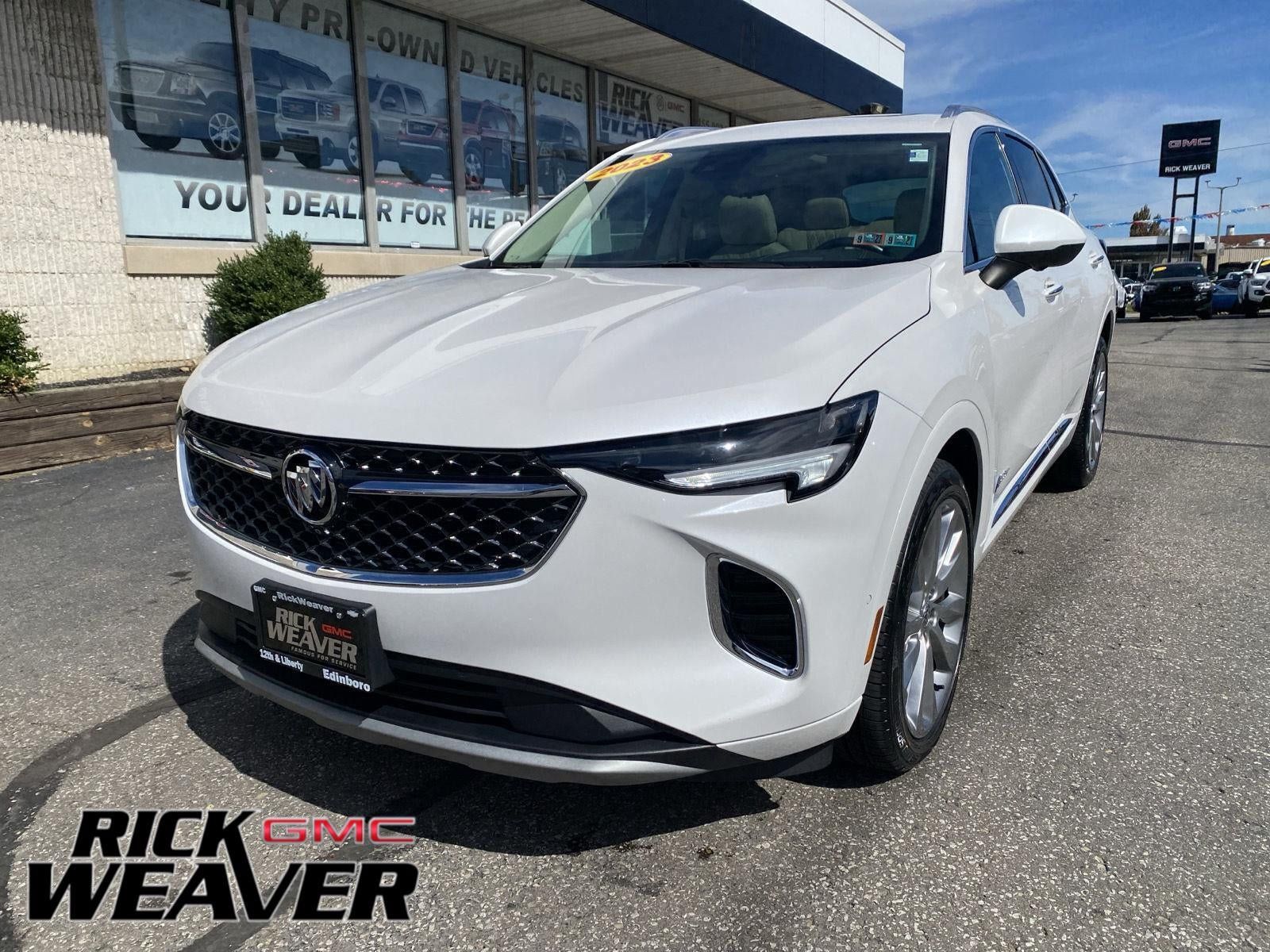 Used 2023 Buick Envision Avenir AWD/4WD image 1