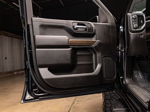 Used 2021 Chevrolet Silverado 1500 LT Trail Boss w/ Bed Protection Package image 26