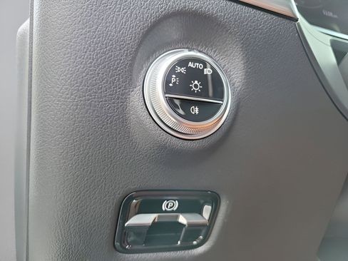 Used 2024 Mercedes-Benz C 300 Sedan image 19