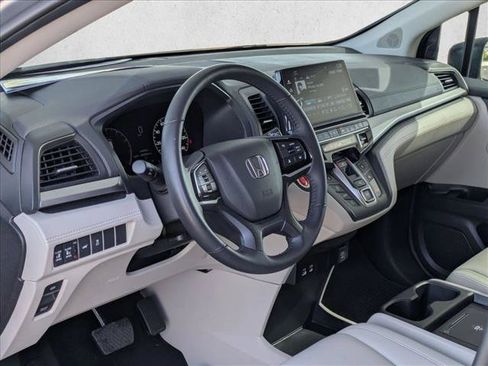 Used 2025 Honda Odyssey EX-L image 9