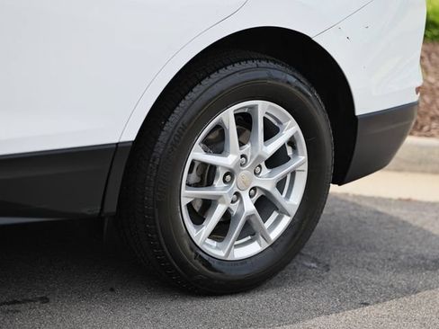 Used 2024 Chevrolet Equinox LT AWD/4WD image 6