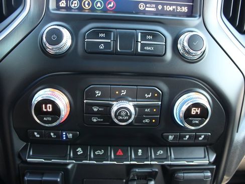 Used 2022 GMC Sierra 1500 AT4 w/ AT4 Preferred Package AWD/4WD image 36