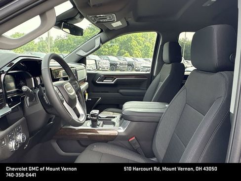 New 2025 GMC Sierra 1500 Elevation image 15