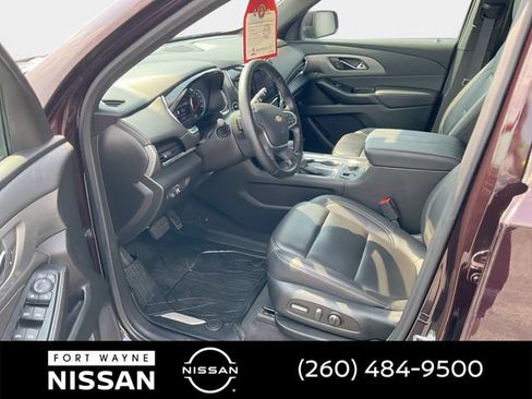 Used 2023 Chevrolet Traverse LT AWD/4WD image 11
