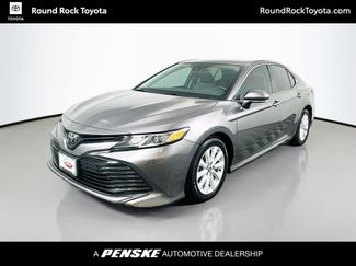 Used 2020 Toyota Camry LE image 1
