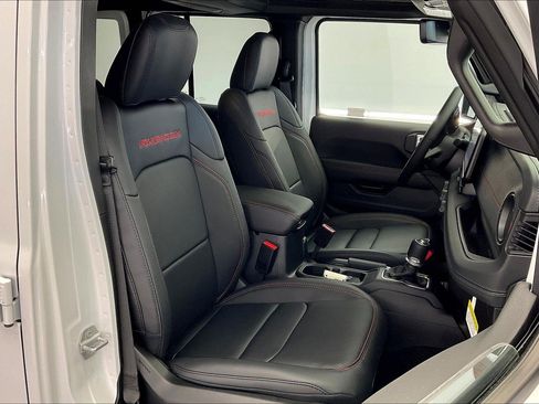 New 2025 Jeep Wrangler Unlimited Rubicon image 9
