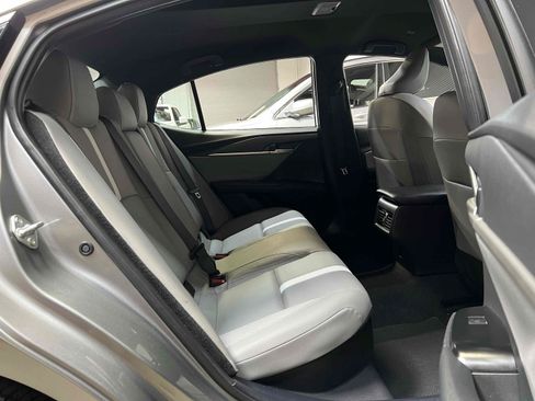 Used 2025 Toyota Camry SE w/ Convenience Package FWD image 29
