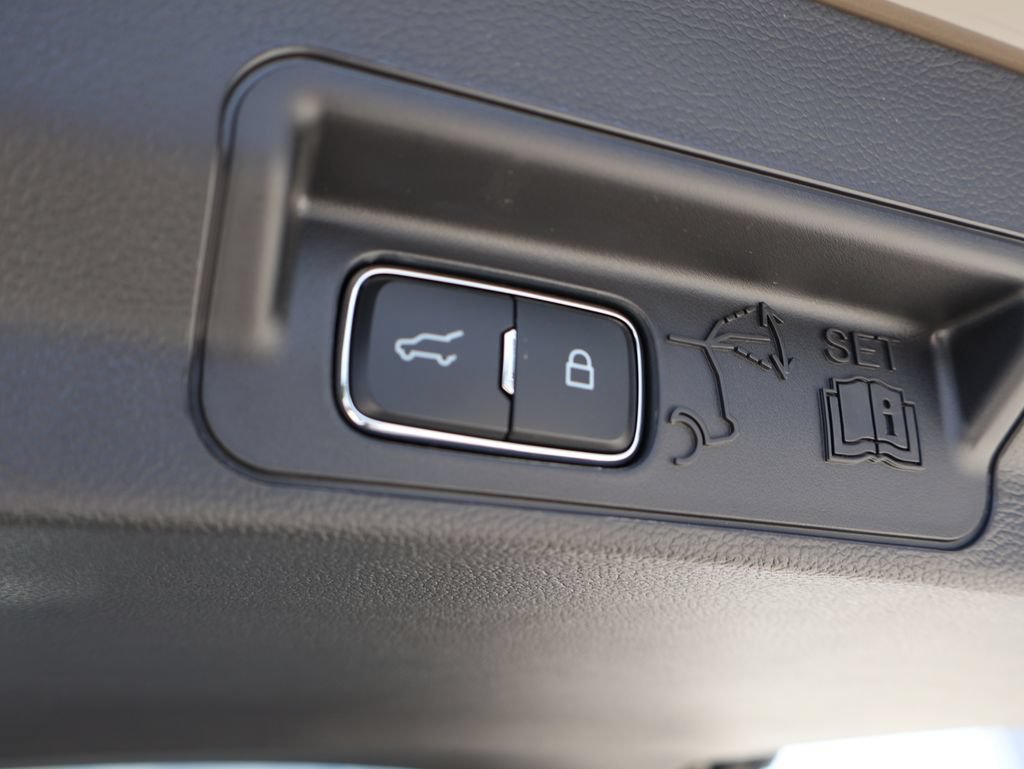 New 2026 Ford Explorer Tremor AWD/4WD image 18