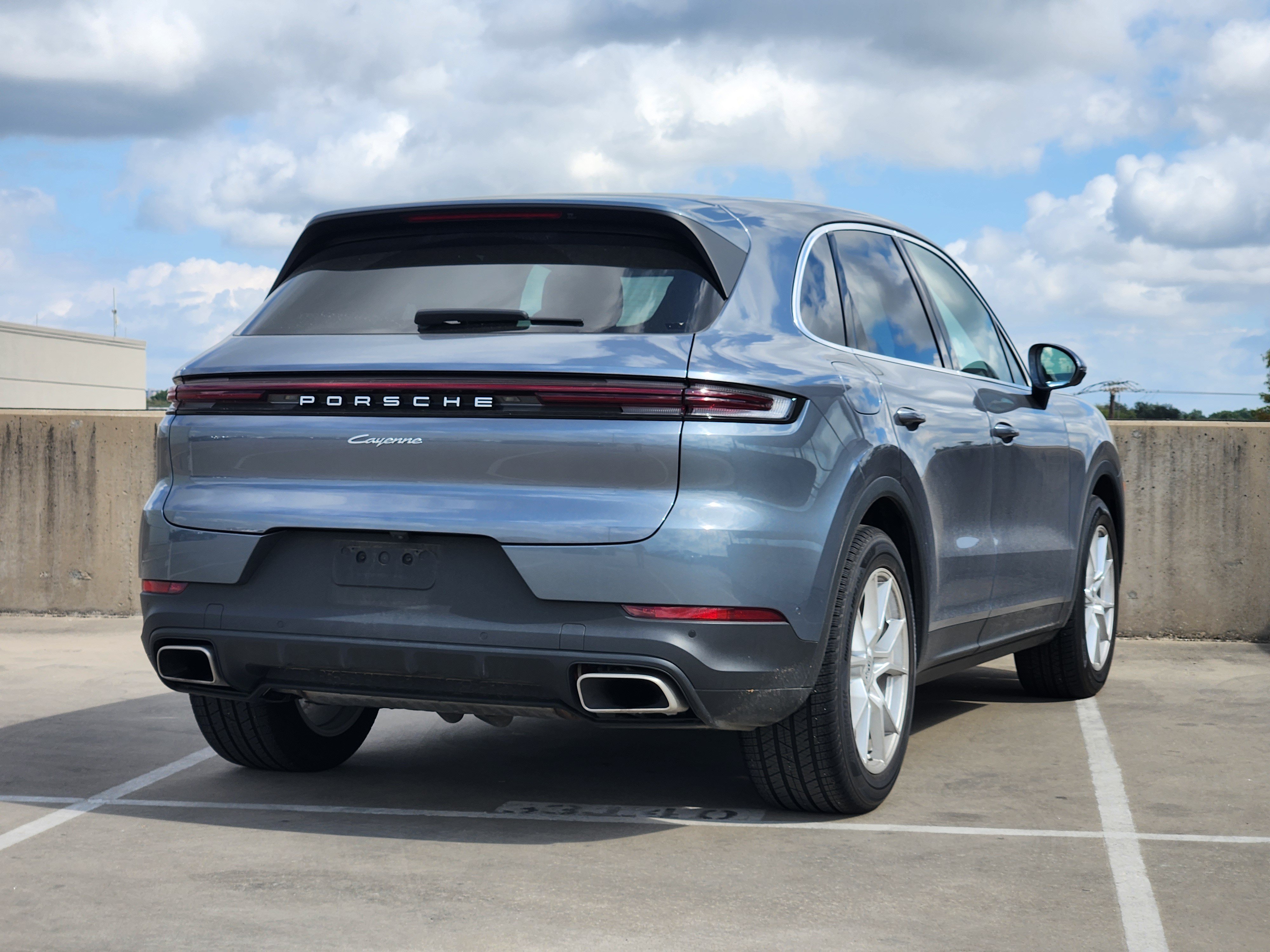 Certified 2026 Porsche Cayenne AWD/4WD image 8