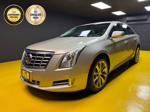 Used 2013 Cadillac XTS Luxury image 1