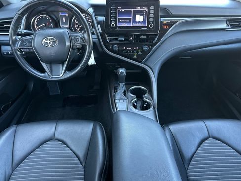 Used 2023 Toyota Camry SE image 14