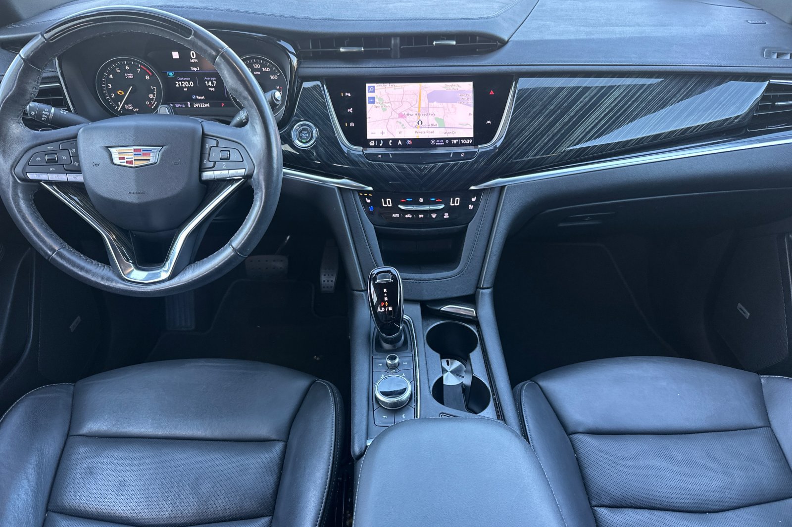 Certified 2024 Cadillac XT6 Premium Luxury w/ Technology Package FWD image 15