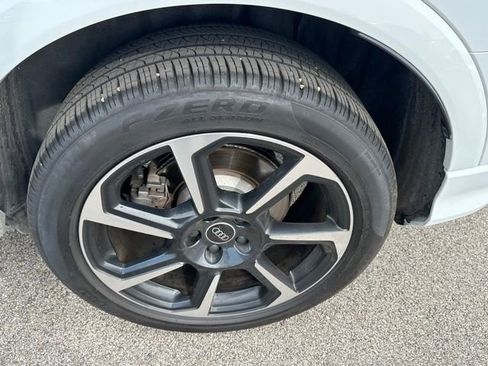 Used 2025 Audi Q3 2.0T Premium Plus AWD/4WD image 7