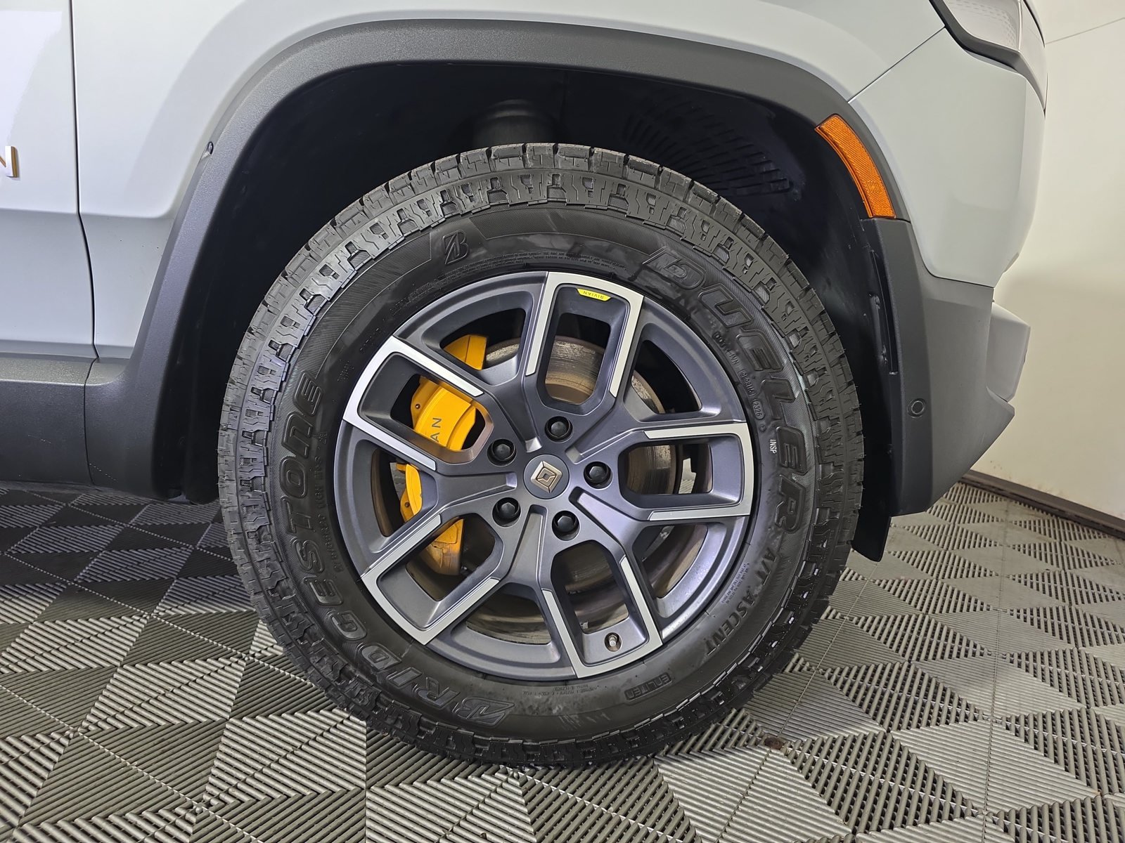 Used 2023 Rivian R1T Adventure Quad AWD/4WD image 11
