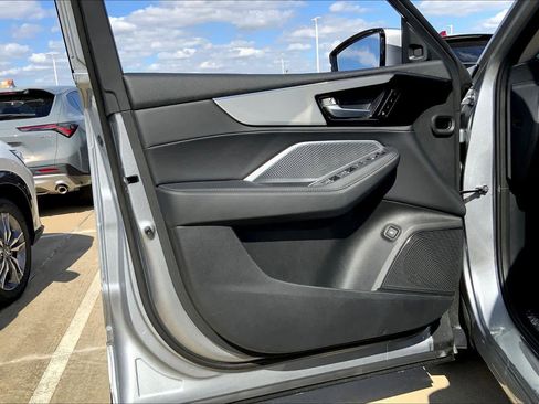 New 2026 Acura MDX FWD image 10