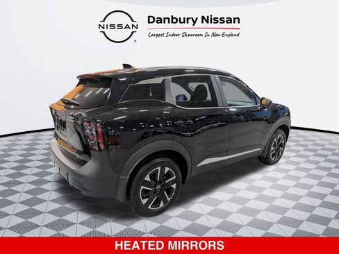 Certified 2025 Nissan Kicks SV w/ SV Premium Package AWD/4WD image 4