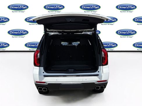 Used 2025 GMC Yukon Denali RWD image 27