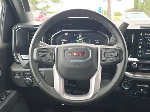Certified 2025 GMC Sierra 1500 SLT AWD/4WD image 14