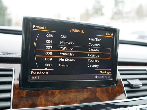 Used 2016 Audi A8 L 4.0T w/ Driver Assistance Package image 39