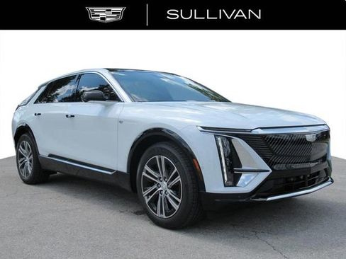 New 2026 Cadillac Lyriq Premium Luxury image 1