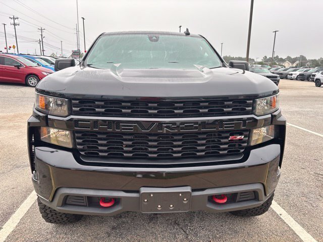 Used 2021 Chevrolet Silverado 1500 Custom Trail Boss w/ Midnight Edition AWD/4WD image 2