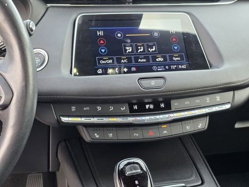 Used 2023 Cadillac XT4 Premium Luxury w/ LPO, Onyx Lite Package image 10