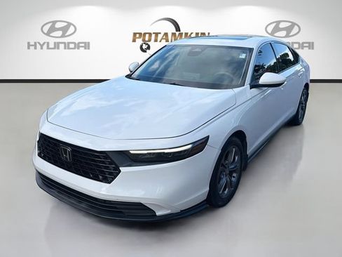 Used 2024 Honda Accord EX image 1