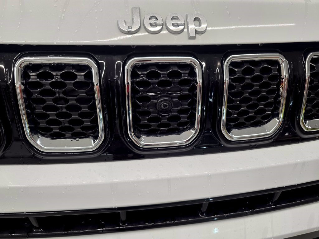 Used 2023 Jeep Compass Limited w/ Elite Group AWD/4WD image 9