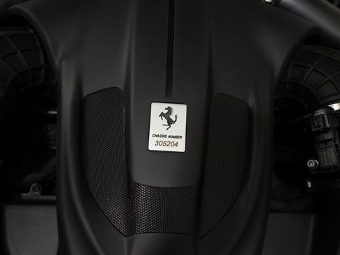 Used 2024 Ferrari Roma Spider RWD image 17