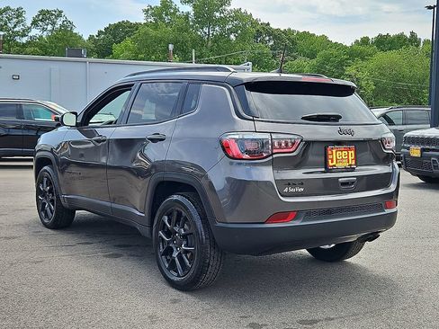Certified 2022 Jeep Compass Latitude AWD/4WD image 5