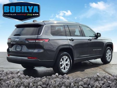 Used 2023 Jeep Grand Cherokee L Limited w/ Trailer Tow Group (B) AWD/4WD image 3