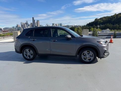Certified 2026 Honda HR-V LX image 3