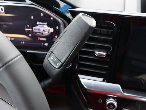 New 2026 GMC Sierra 1500 Elevation image 19