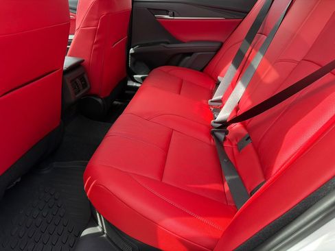 New 2026 Toyota Camry Hybrid FWD image 15
