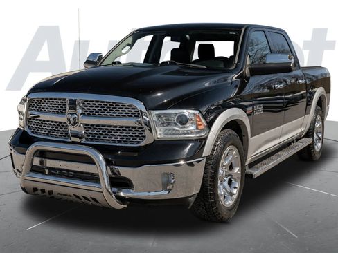 Used 2013 RAM 1500 Laramie w/ Convenience Group image 5