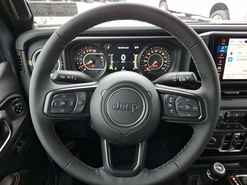 New 2026 Jeep Gladiator Sahara image 14