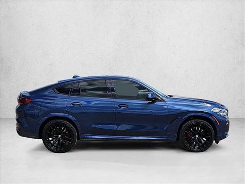 Used 2022 BMW X6 M50i w/ Executive Package image 4