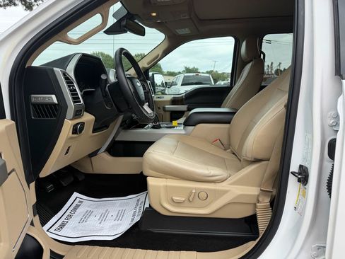 Used 2015 Ford F150 Lariat w/ Equipment Group 502A Luxury AWD/4WD image 9