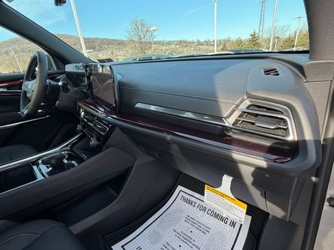 New 2026 Chevrolet Traverse Z71 w/ Driver Confidence Package image 43